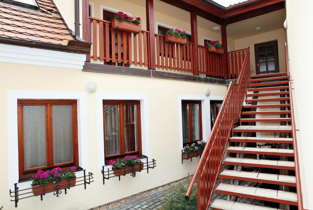 Hotel Pelikan Třeboň Eksteriør billede