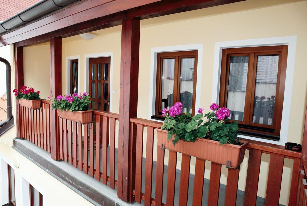 Hotel Pelikan Třeboň Eksteriør billede